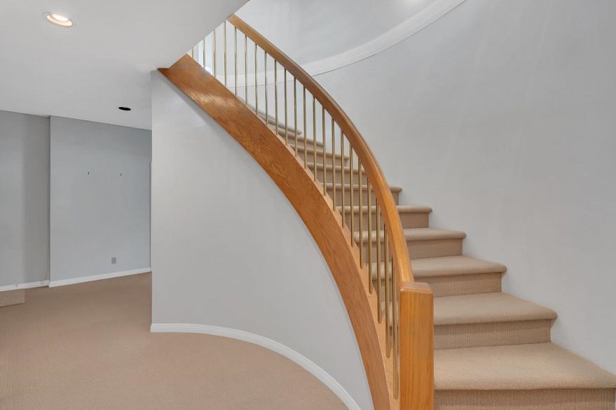 4322 West Point Place