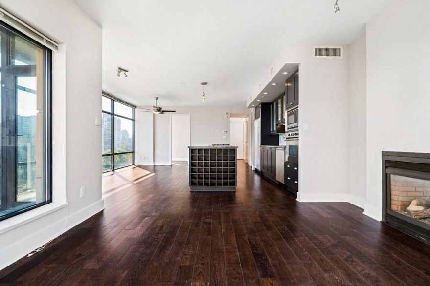 1101 1863 Alberni Street