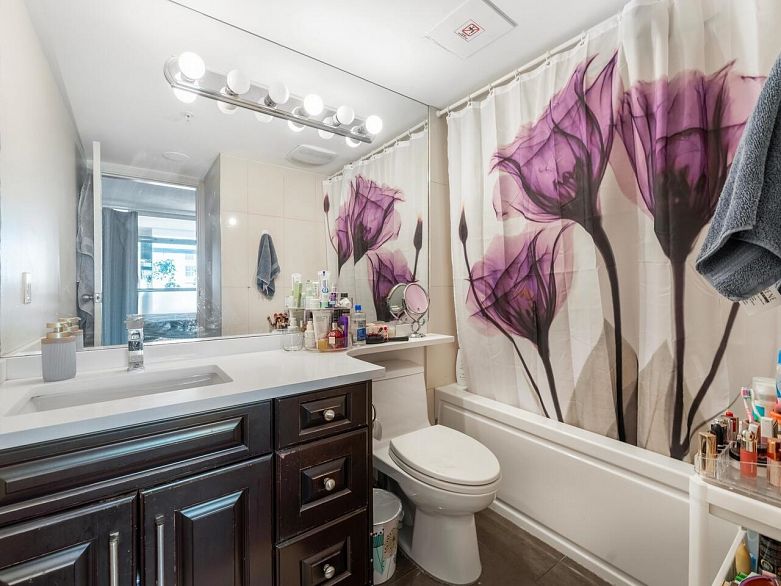 803 438 Seymour Street