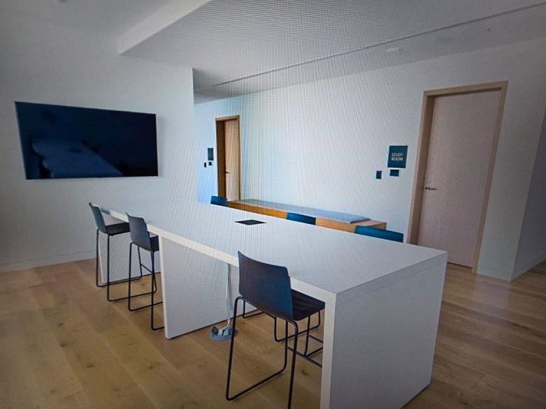 1611 1289 Hornby Street