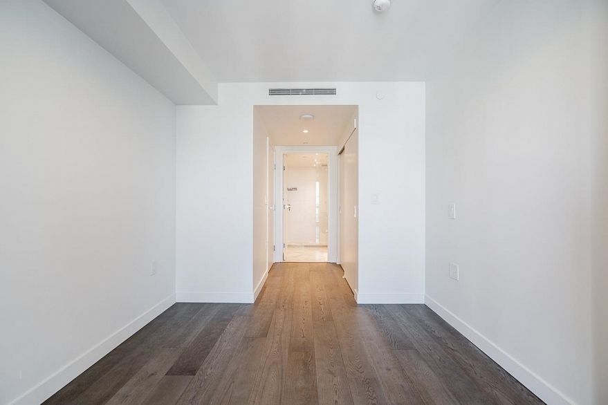 1910 1111 Richards Street