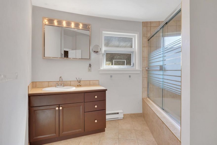 4322 West Point Place