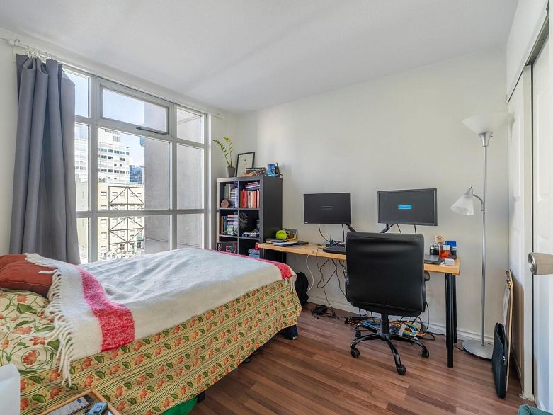 803 438 Seymour Street