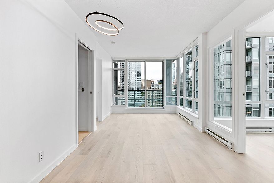 1601 833 Homer Street