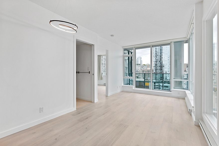 1601 833 Homer Street