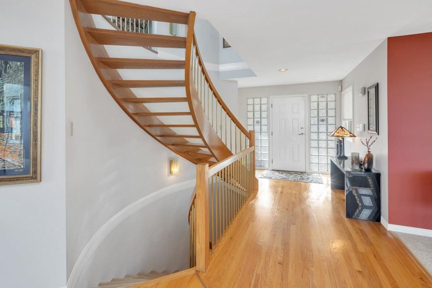 4322 West Point Place