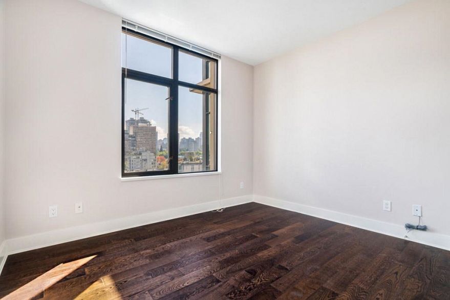 1101 1863 Alberni Street