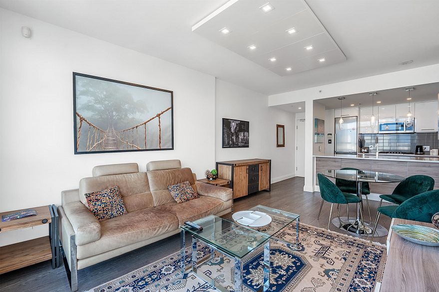 3705 928 Beatty Street