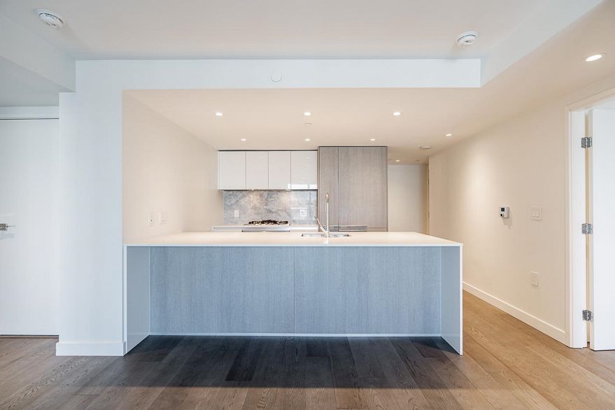 1910 1111 Richards Street