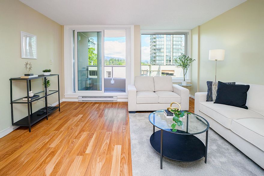 402 1845 Robson Street