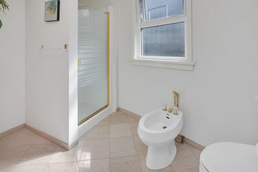 4322 West Point Place