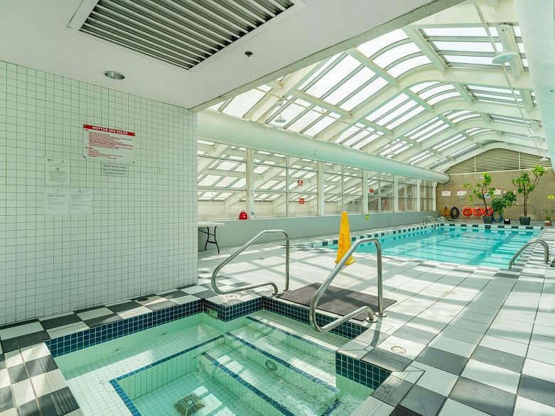 803 438 Seymour Street