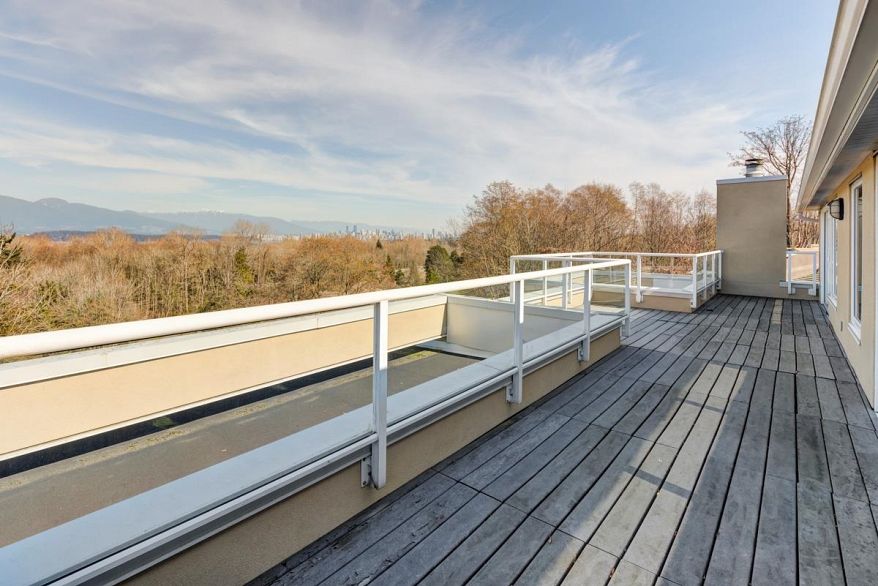 4322 West Point Place