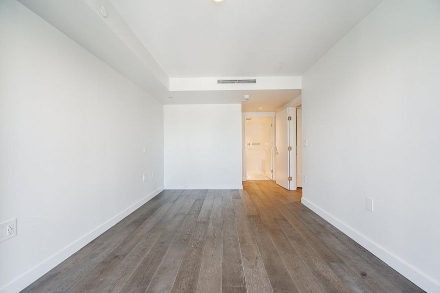 1910 1111 Richards Street