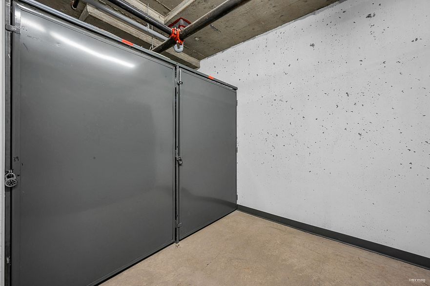 307 2083 W 33 Avenue