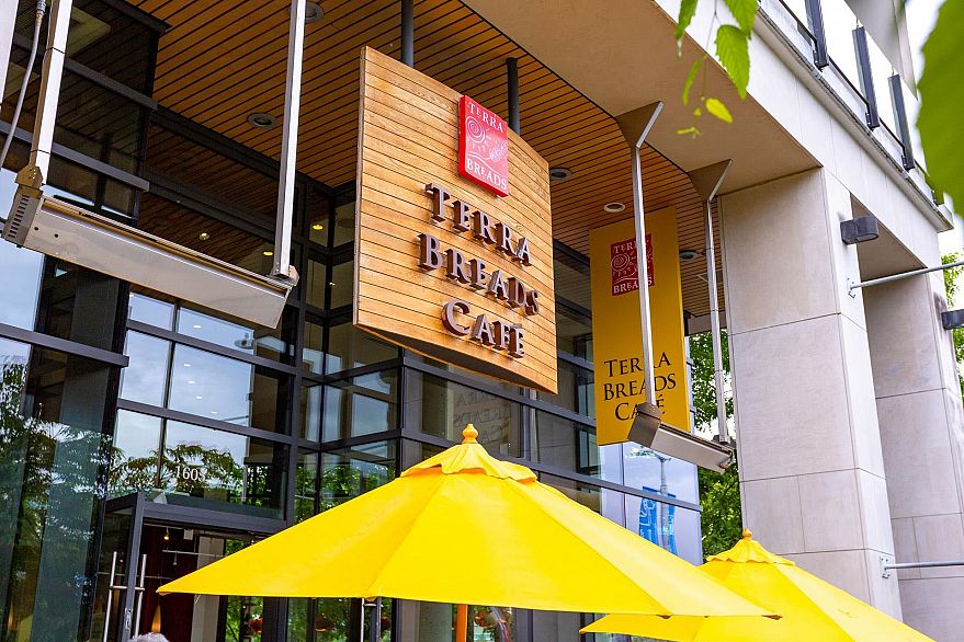 303 128 W 6th Avenue