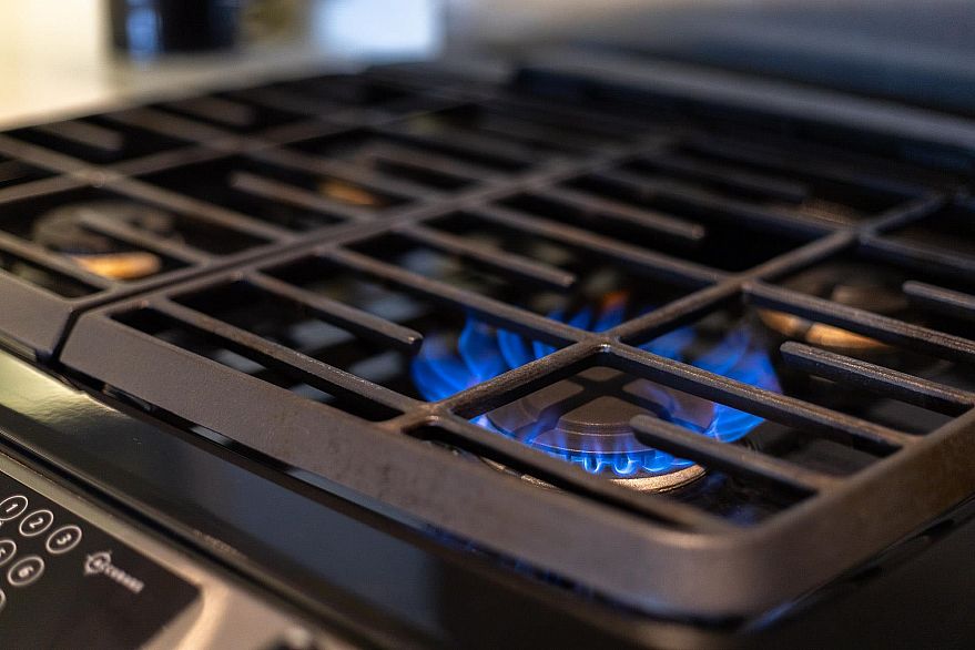 303 128 W 6th Avenue