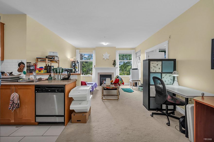 307 2083 W 33 Avenue