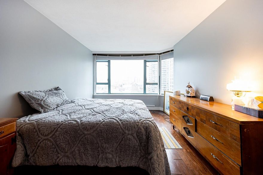 703 888 Hamilton Street