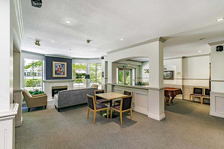 213 5835 Hampton Place