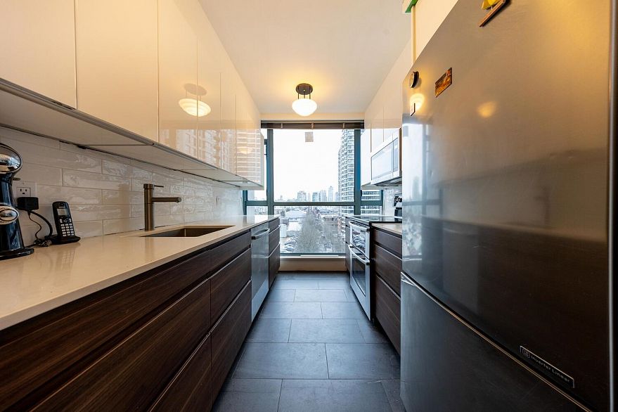 703 888 Hamilton Street