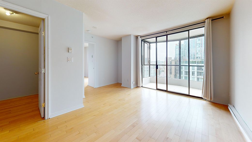 2007 1189 Howe Street