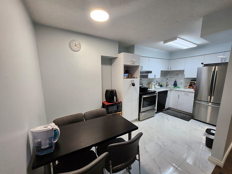 106 6904 Fraser Street