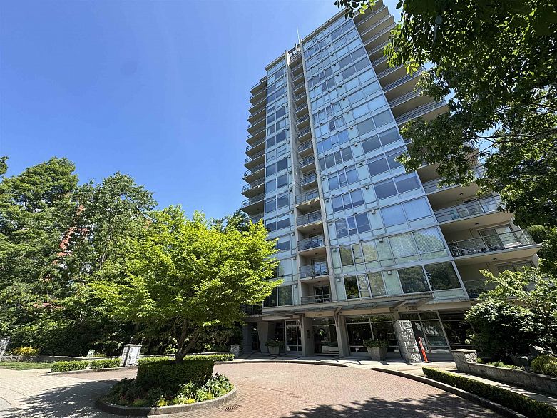 305 5639 Hampton Place