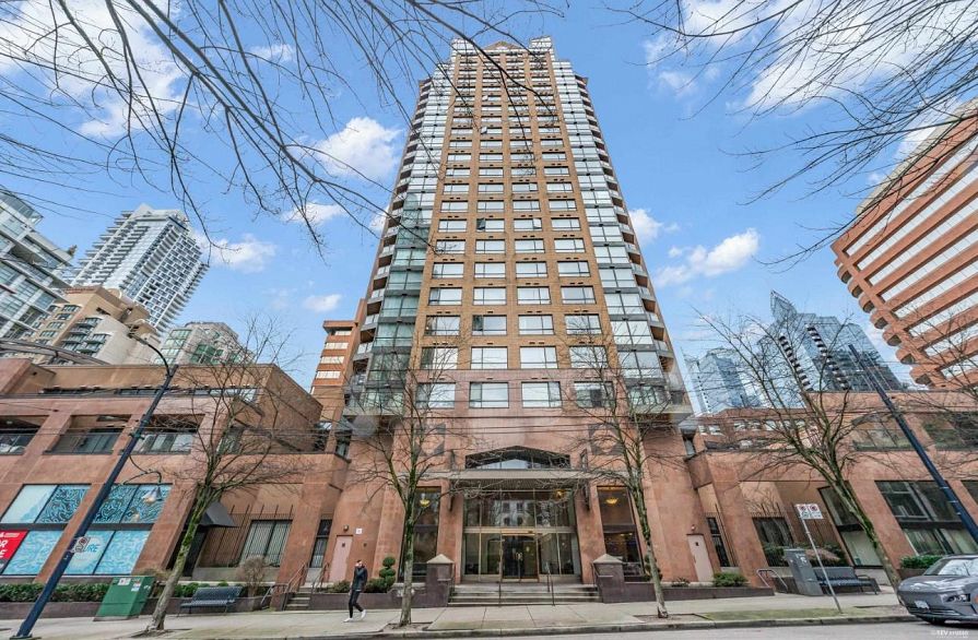 2007 1189 Howe Street