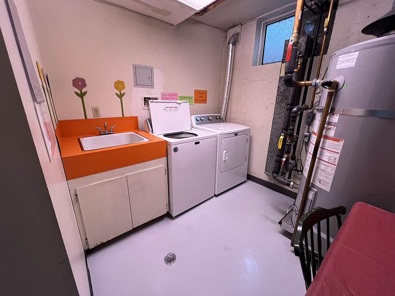 106 6904 Fraser Street