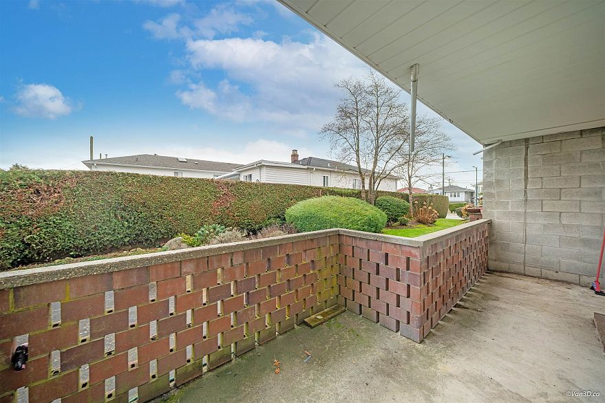 106 6904 Fraser Street