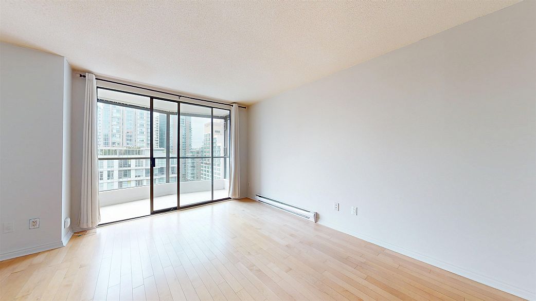 2007 1189 Howe Street