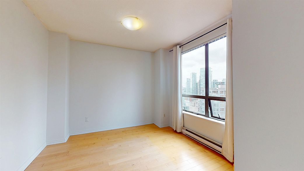 2007 1189 Howe Street