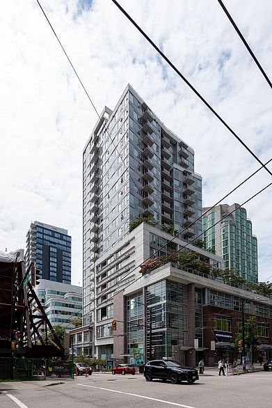 503 821 Cambie Street