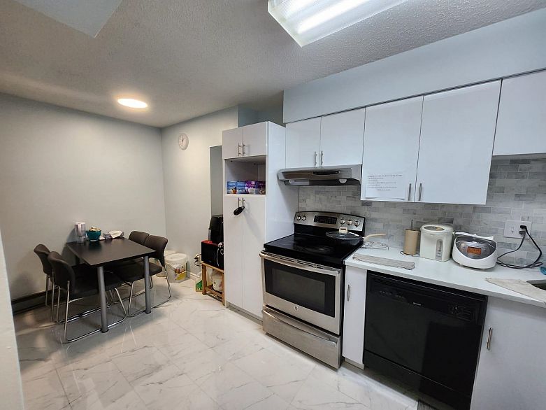 106 6904 Fraser Street