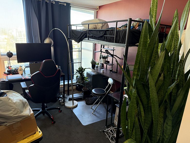 1404 445 W 2nd Avenue