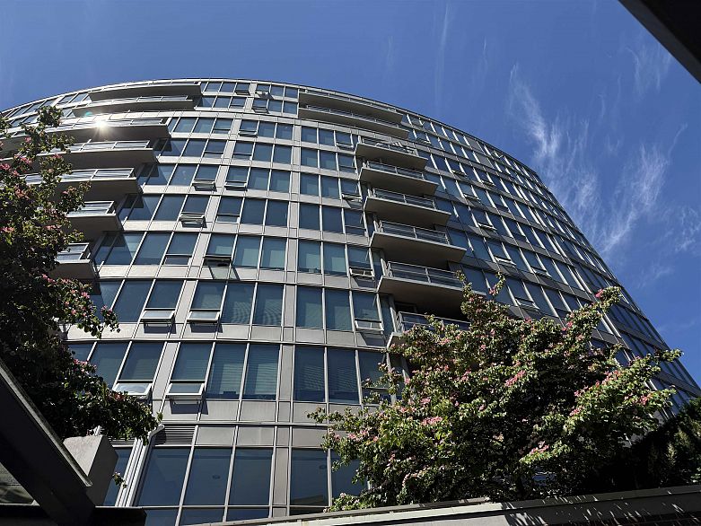 1404 445 W 2nd Avenue