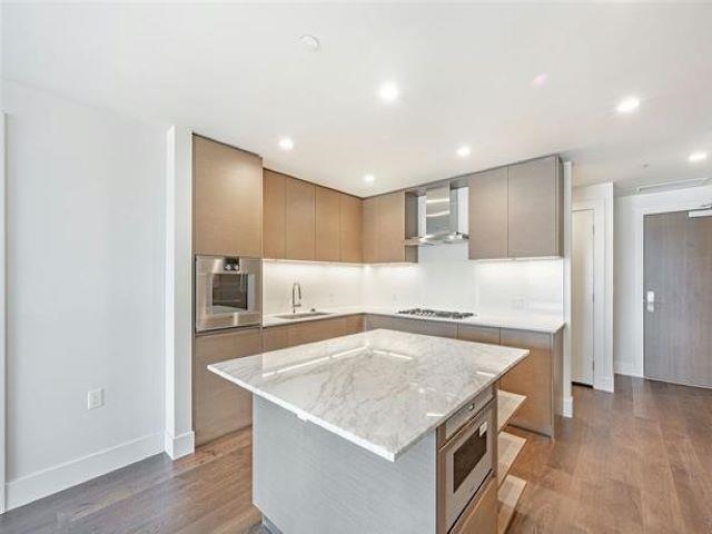 303 3639 W 16th Avenue