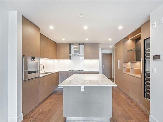 303 3639 W 16th Avenue