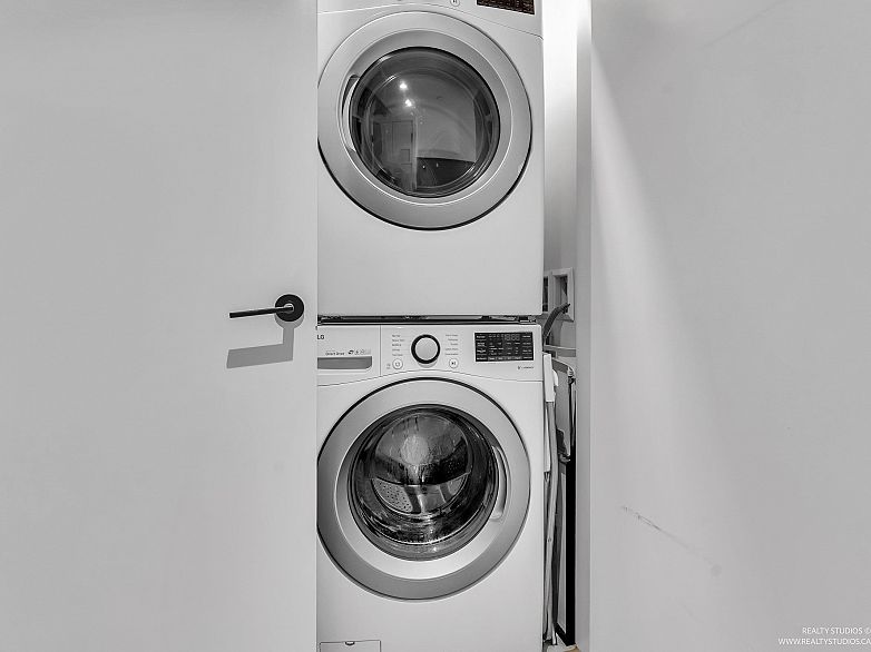 605 1180 Broughton Street