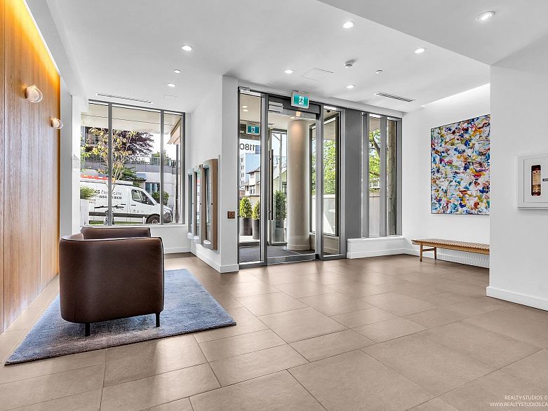 605 1180 Broughton Street