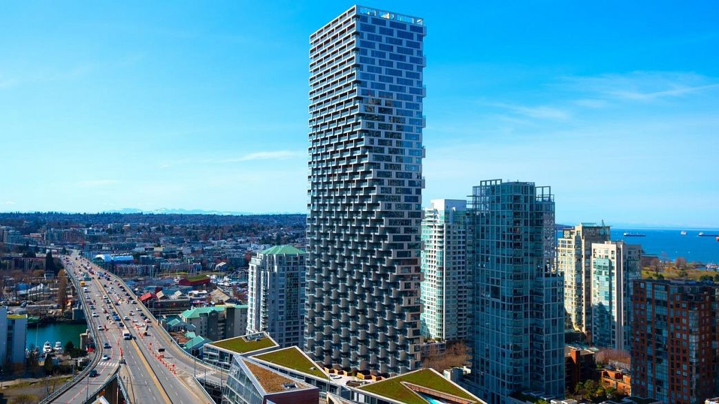 4206 1480 Howe Street