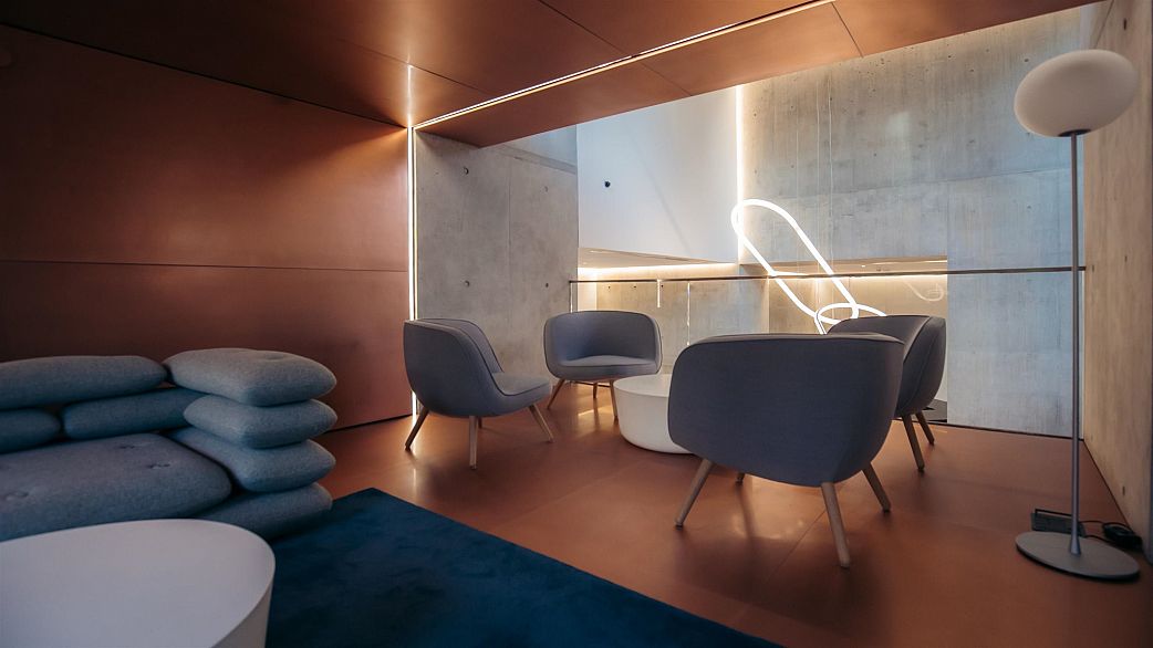 4206 1480 Howe Street