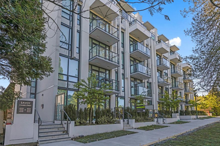 302 4240 Cambie Street