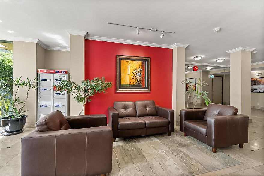 102 3905 Springtree Drive