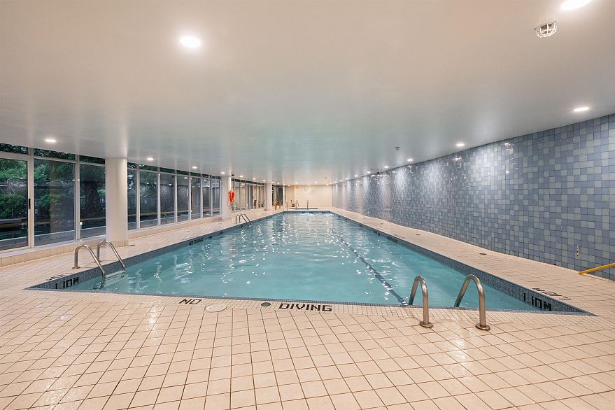 3903 1033 Marinaside Crescent