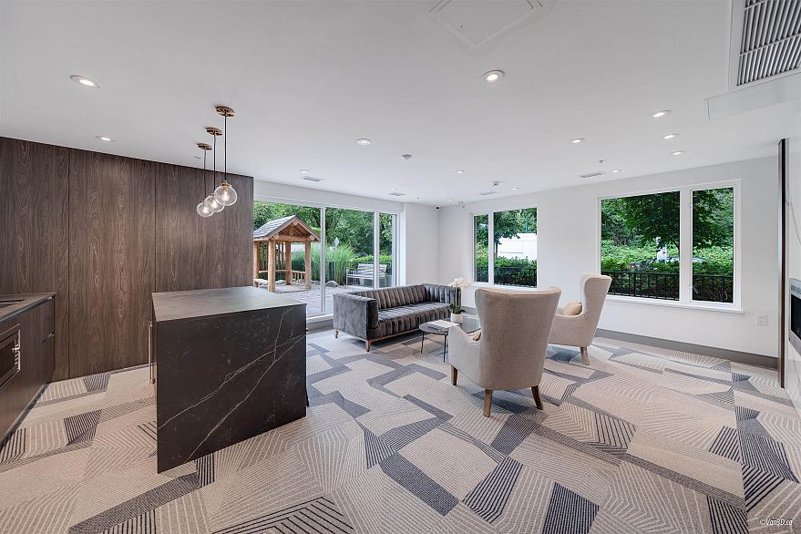 305 488 W 58th Avenue