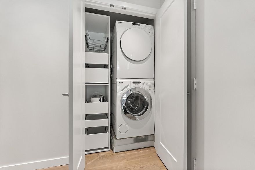 102 3905 Springtree Drive