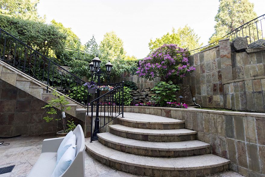 6388 Wiltshire Street