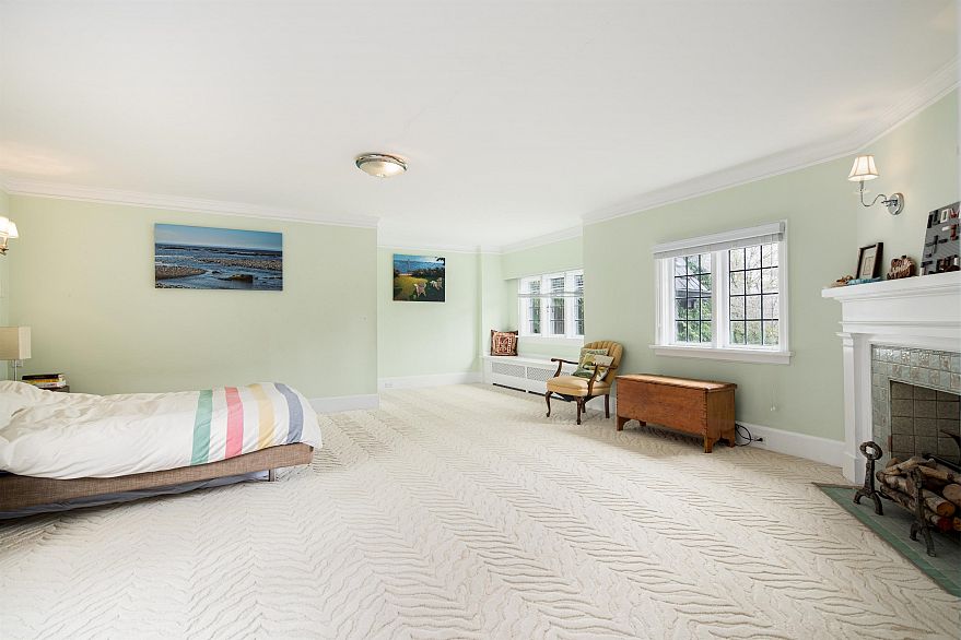 1678 Somerset Crescent